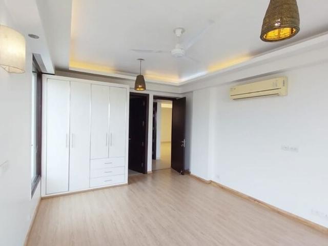 Gulmohar Park, South Delhi 4 Bedroom 425 Sq. Yd. Builder Floor in Gulmohar Park Delhi Listing ID: #10389
