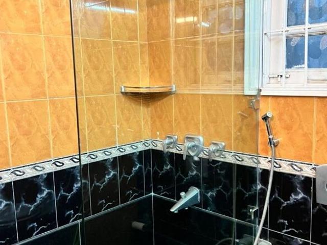 Gulmohar Park 4 Bedroom 400 Sq. Yd. Builder Floor in Gulmohar Park Delhi Listing ID: #10277