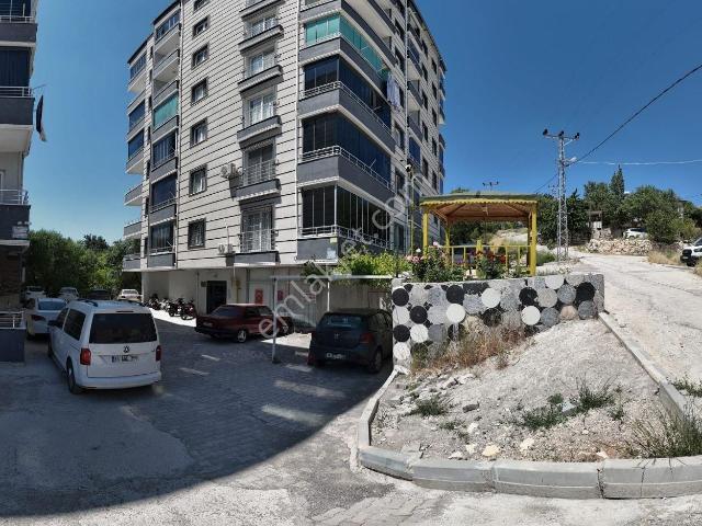 Gülnar Merkezde Çarşı Girişi