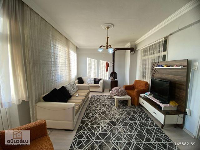 GÜLOĞLU GAYRİMENKUL'DEN BANKALAR CADDESİNDE 3+1 SATILIK ASANSÖRLÜ DAİRE