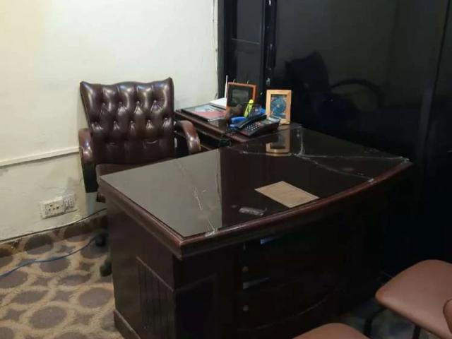 Gulshan block six near dacca sweet school. Software. Any commercial used Karachi Gulshan E Iqbal Block 2 ID 65080