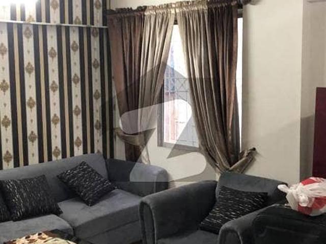 Gulshan Block 13. E. Flat With Roof. 2 Bed. D/ On 4th Floor. Fahad garden