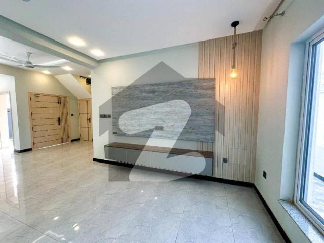 Gulshan E Iqbal Back National Stadium Ground Floor Apartment 3 Bed Rooms Drawing Lounge Kitchen Compound Facing Beautiful Location Boundary Wall Project Gulshan e Iqbal Block 16