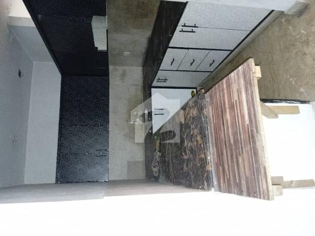 Gulshan E Iqbal Block 13 D2 Upper Portion Sized 120 Square Yards