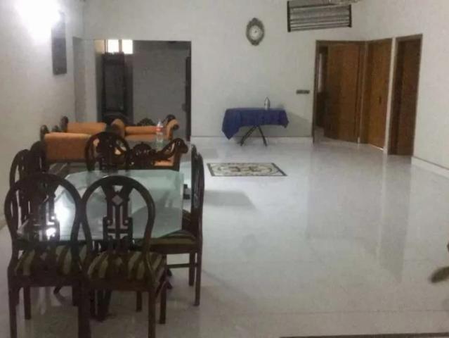 Gulshan e iqbal block 2 Commercial near Contenental Bakery Karachi Gulshan E Iqbal Block 2 ID 50105