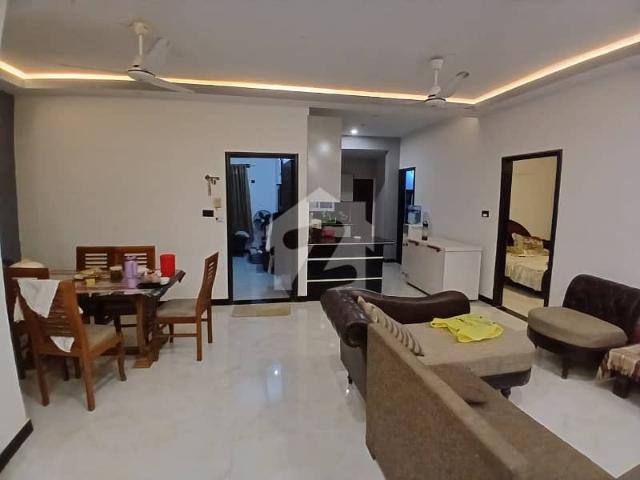 Gulshan E Iqbal Block 4A House Sized 240 Square Yards Is Available