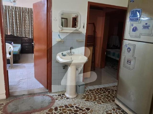 Gulshan e iqbal | west open | prime location | g+2 | 60 ft road | west open gulshan e iqbal town