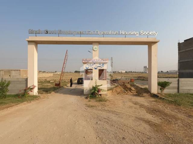 Gulshan e mehran 240 square yards plot facing + west open for sale sector 1 block b
