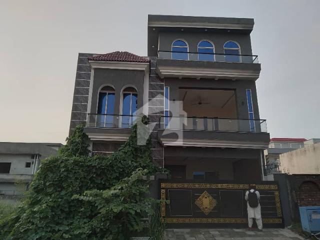 Gulshan e Sehat 1 House Sized 1800 Square Feet Is Available