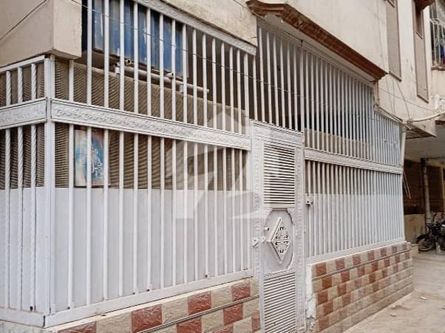 Gulshan. 13 D2 3 Bed DD Flat Available On Rent Ground Floor