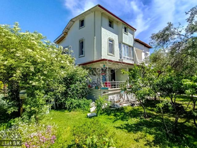 Güre Ramada Karşısı Full Eşyalı Kiralık 4+1 Tripleks Villa