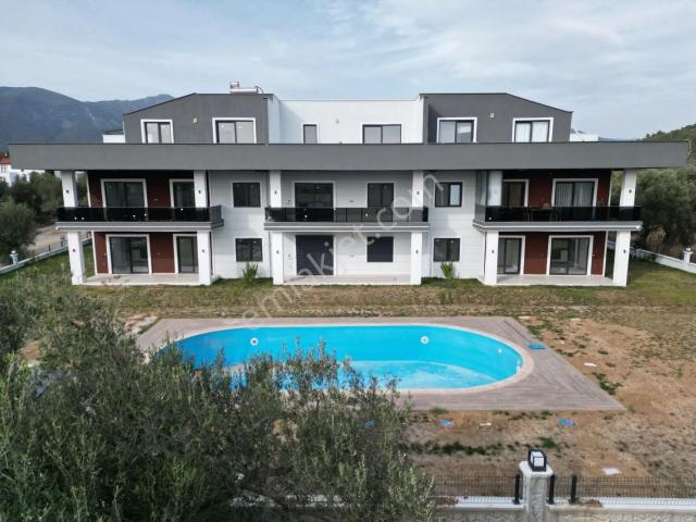 Güre'de Müstakil Tadında Satılık Havuzlu 2+1 Eşyalı Daire