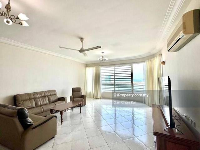 Gurney Beach Resort, Gurney Drive