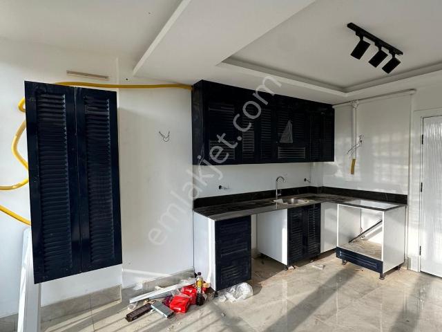 Gürselpaşa’da Bulvar Yakını Sıfır Lüks 3+1 Kiralık Daire