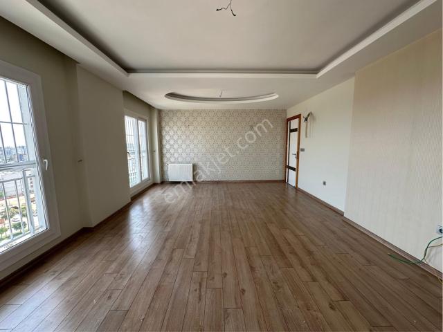Gürselpaşada Ömer Bayram Yapımı Havuzlu Lüx Site 4+1 Satılık D
