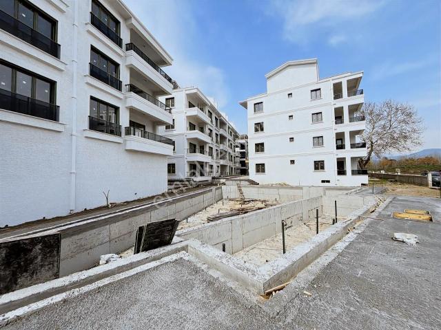 Gürsoy'dan İkizçayda Kapalı Otopark Yüzme Havuzlu Full Kredi 1+1