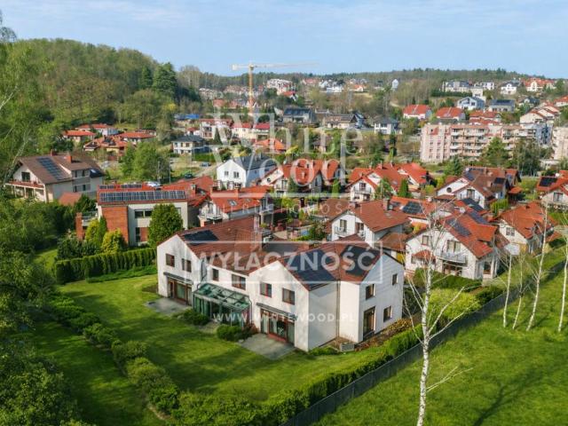 Gustawa Herlinga Grudzińskiego 350 m², Gdańsk
