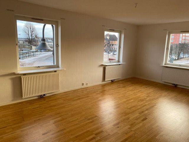 Gussarvsgatan 3