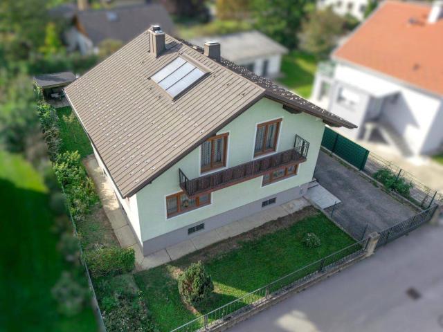 Gut gepflegtes Einfamilienhaus in ruhiger Siedlungslage!