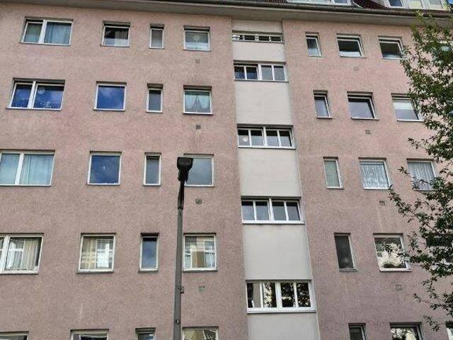 gut geschnitten mit Süd Balkon