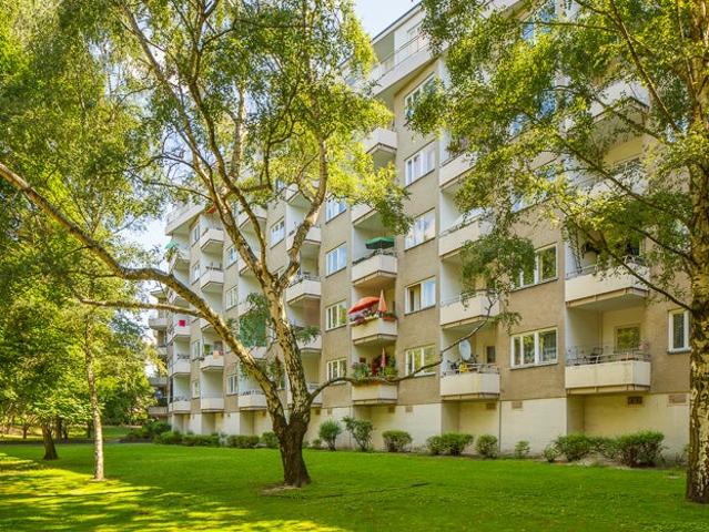 Gut geschnittene 1 Zimmer Wohnung mit Balkon