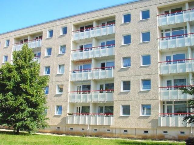 Gut geschnittene 2 Zimmer Wohnung mit Vollbad