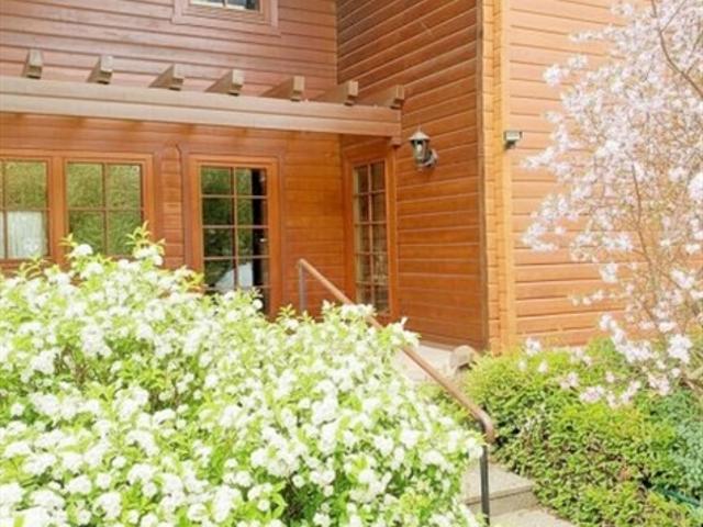 Gutes RAUMKLIMA im LANDHAUS mit GARTENPOOL in NEUESSLING