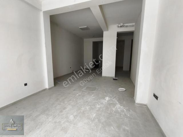 Güven Emla'tan Kanal Üstü Tokilerde Kiralık Dükkan