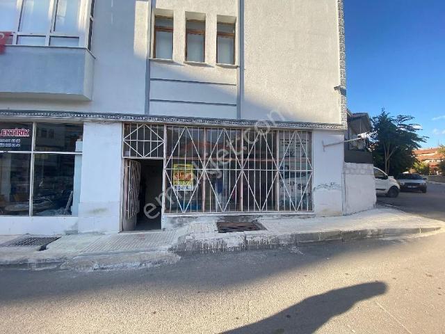 Güvenay Çorum Askerlik Şubesi Altı 60 M² Satılık Dükkan