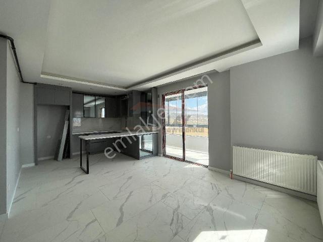 Güvenay Çorum Bahar 1.cad. Üstü Sülüklüevler Satılık 3+1 Sıfır Daire