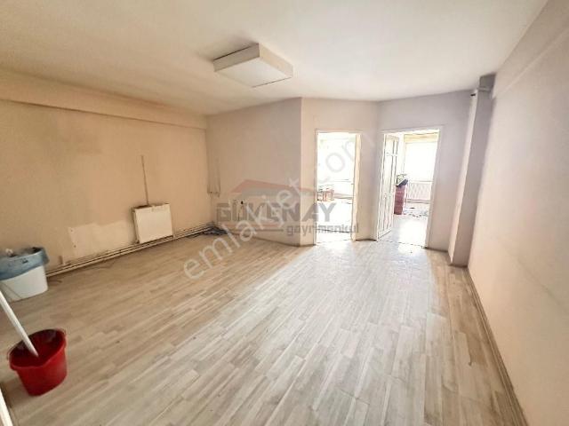 Güvenay Çorum Gazi Caddesi Üzeri'nde Satılık Ofis!