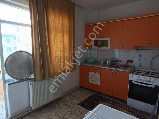 Güvenay Çorum Gülabibey Mah. Kafkas Cami Arkası Satılık 1+1