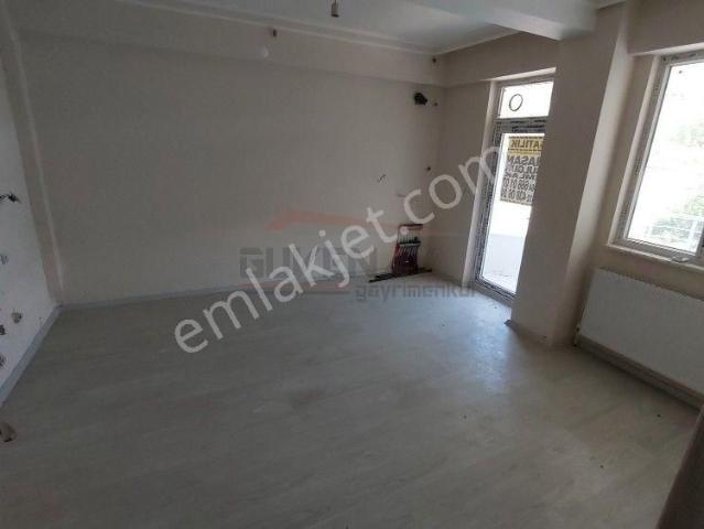 Güvenay Çorum Kubatlar Halı Saha Arkası 2+1 Satılık Daire