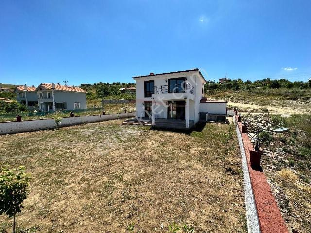 Güvenay Çorum Osmancık Yolu Üzeri 7.km Satılık Villa