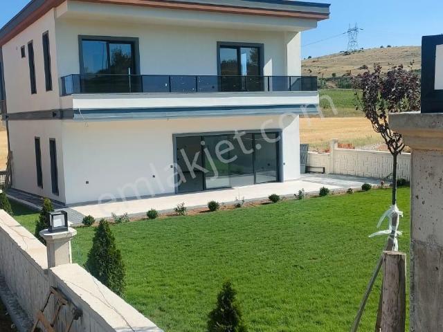 Güvenay Çorum Silim Kent Satılık 5+1 Lüks Villa