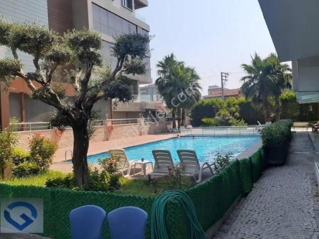 Güvenci'den Elara Sitesinde,yüzme Havuzlu,2+1,110 M²,ara Kat