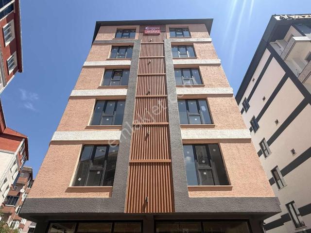Güven'den Devlet Hastanesine Ve Adliyeye Komşu Satılık 2+1