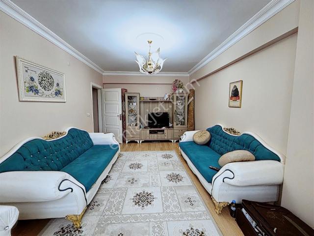 Güven'den Kızılpınarda Arakat Ön Cephe İskanlı Satılık 2+1 Daire