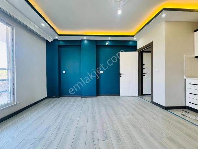 Güven'den Kapaklı'da Okullara Yakın Ön Cephe Kiralık 1+1 Daire
