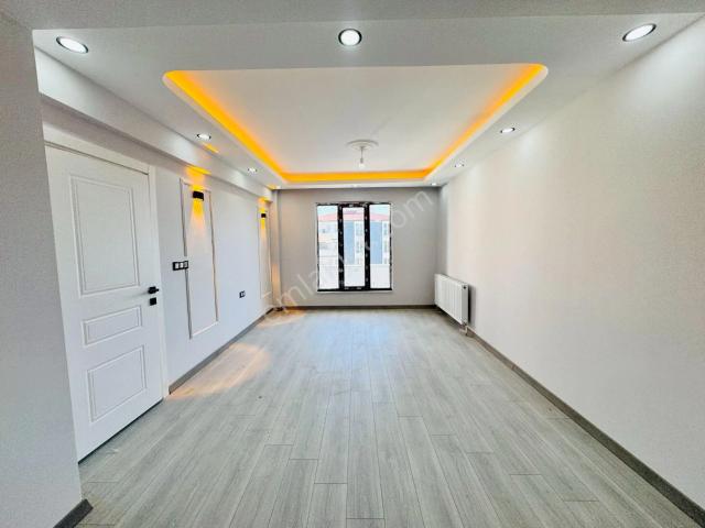 Güven'den Sınırsız Kredi İmkanlı Ebv.banyolu,k.otoparklı 2+1 Ev