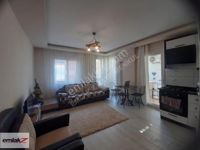 Güvenevler'de Eşyalı, Doğalgaz 2+1 Kiralık Daire forum Yakını