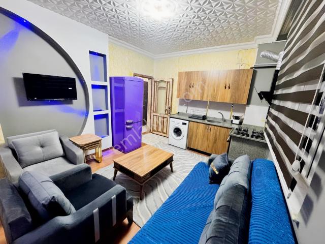 Güvenevler'de Kiralık Ful Eşyalı 2+1 Lüx Daire