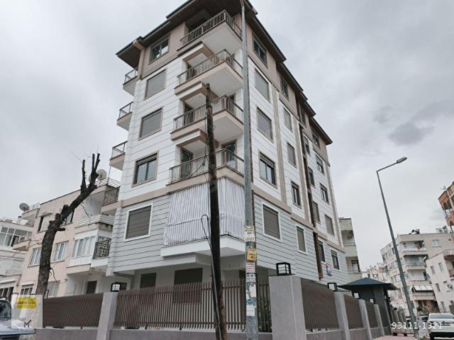 GÜVENLİK MAHALLESİ ARAKAT SIFIR 82 MT 2+1 AÇIK MUTFAK BALKONLU!