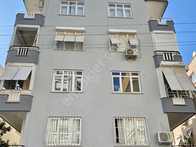 Güvenlik Mahallesi'nde Arakat 3+1 Satılık Daire