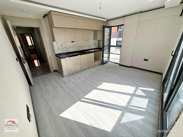 GÜVENTEPE MAH HASTANE YAKINI SIFIR BİNADA 2.KAT BALKONLU DAİRE