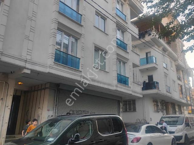 Güvercintepenin En Değerli Yerinde Meydanda 90² Daire