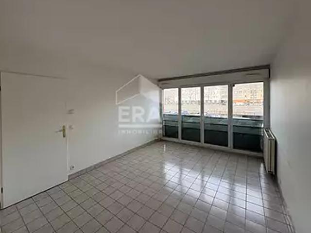 Guyancourt 78280 Achat / Vente appartement 2 pièces t2 parking