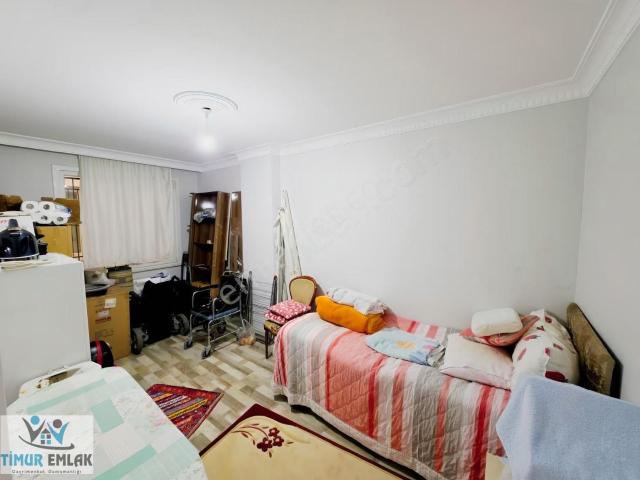 Güzel Konumda Satılık 3+1 Asansörlü Güney Cephe Daire