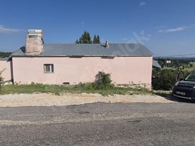 GÜZELOLUKTA 795M ARSA+EV