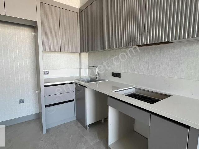 Güzelyurt Mah. Noran 45'te 2+1 Arakat Daire